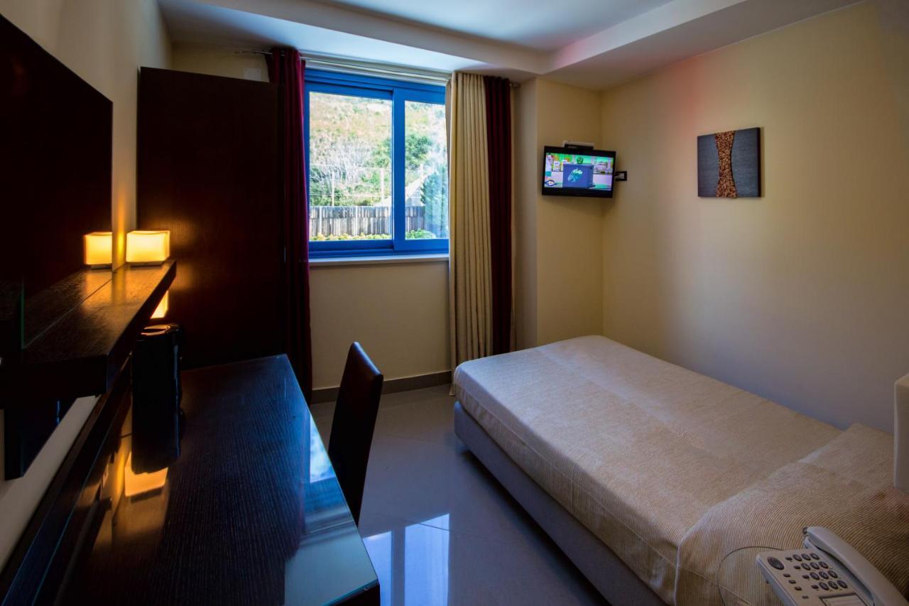 Hotel Grand La Tonnara 4*